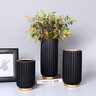 Ceramic vase decoration